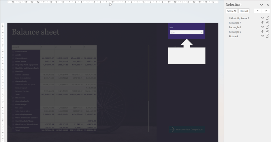 Highlighting the year slicer.
